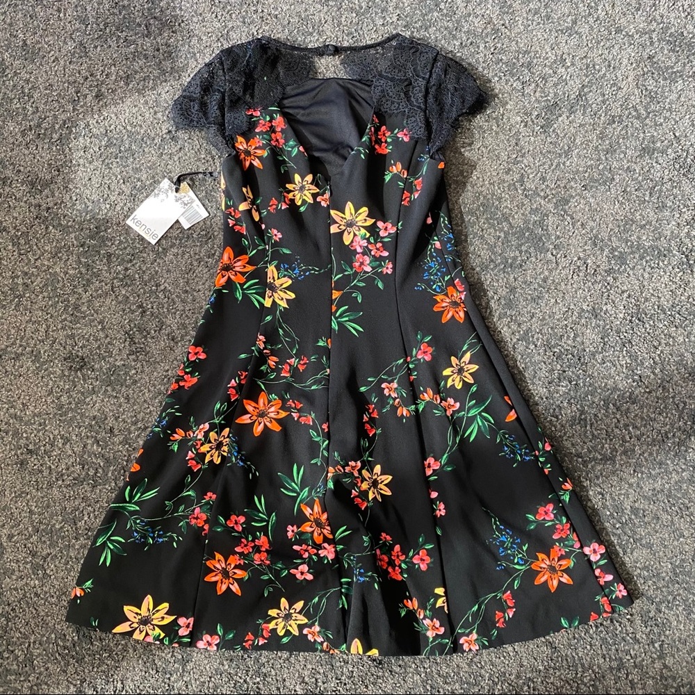 Kensie floral lace dress vacation July sale - Picture 6 of 6